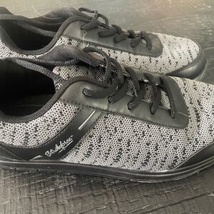 Strikeforce Men’s bowling shoe size 9